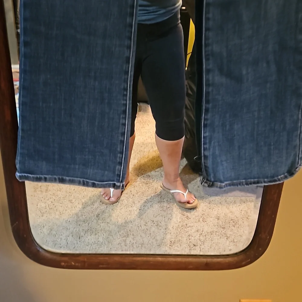 Jeans - Picture 2 of 4